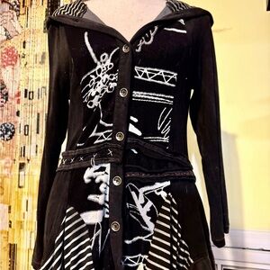 Chic Black and White Women's Cardigan